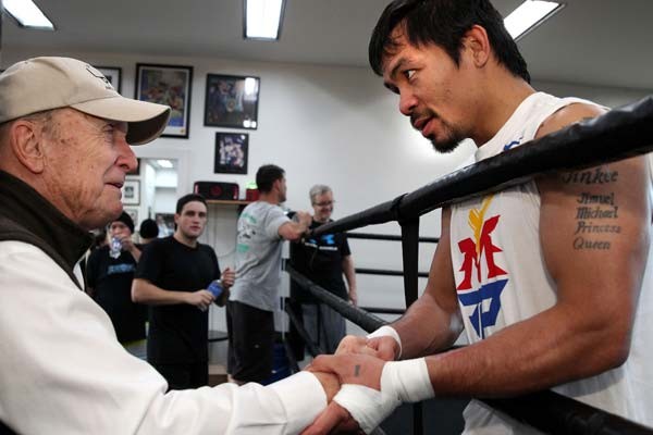 Academy Award-Winning Actor and Director Robert Duvall at the Wild Card Boxing Gym, California, to Wish Manny Pacquaio Luck. Image: Chris Farina/Top Ranks. 
