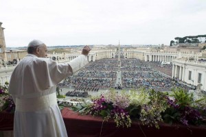 Pope-Francis-Easter-1-L