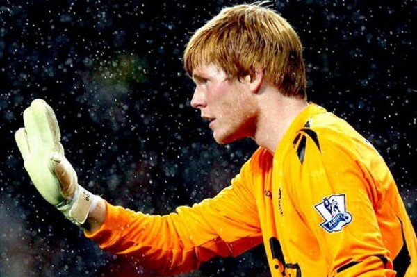 Adam Bogdan agrees to Join Liverpool. 