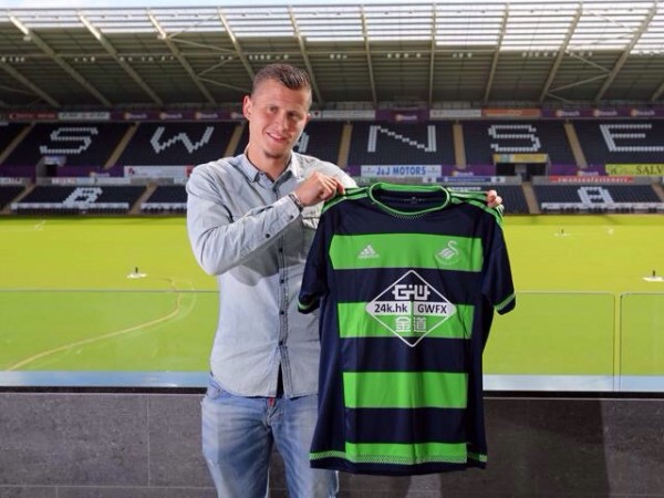 French Full-Back Tabanou Joins Swansea on a Three-Year Deal. Image: Swansea FC.