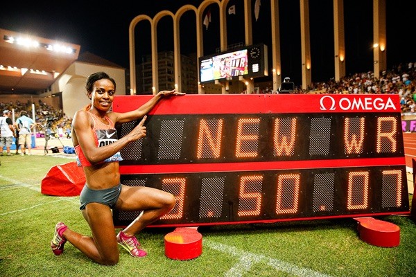Genzebe Dibaba Poses With Her World Record Time Over 1500m in Monaco. Image: Getty via IAAF.