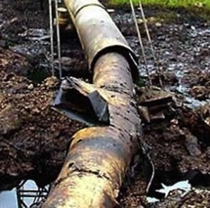A BURSTED OIL PIPELINE