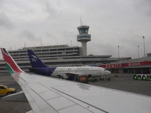 bellview_aircraft_at_airport_lagos_nigeria