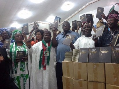 KASHAMU (IN BLUE SHIRT) WITH SOUTH WEST PDP LEADERS DURING THE PUBLIC PRESENTATION OF THE BOOK, ‘NO ENEMIES TO FIGHT, PRESIDENT GOODLUCK JONATHAN ON THE MARBLE’ (PHOTO: VANGUARD) 