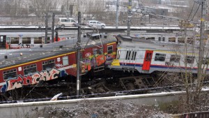t1larg.belgium.train.crash.2.afp.getty