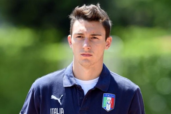 Matteo Darmian in the Brink of United Switch. Image: Getty. 