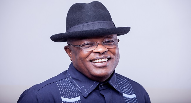umahi-to-ebonyi-youths-remove-your-minds-from-politics-succeed-first