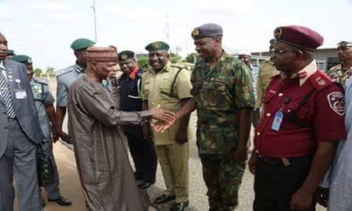 Col. Hameed Ali (retd.) being received by various heads of security and paramilitary agencies in Sokoto on Monday.