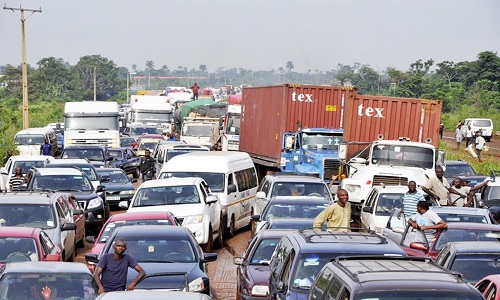 Traffick-Gridlock-on-Lagos-Ibadan-Expressway