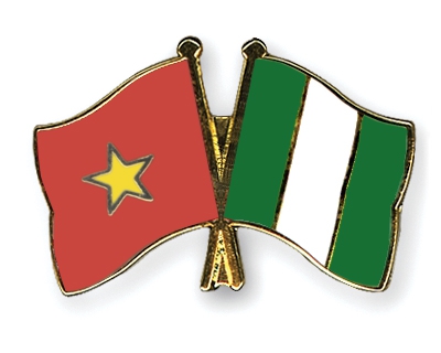 flag-pins-vietnam-nigeria