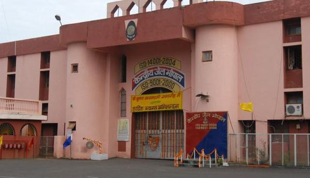 Jailbreak in Bhopal Prison, India