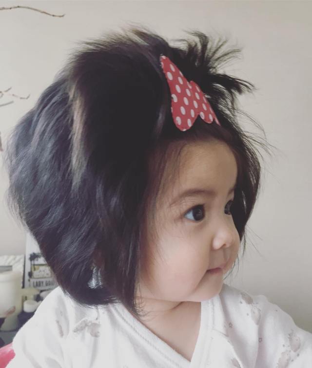 Everyone Has Fallen Head Over Heels With This 6-Month Old Baby For Her  Incredible Hair (Photos) - Gistmania