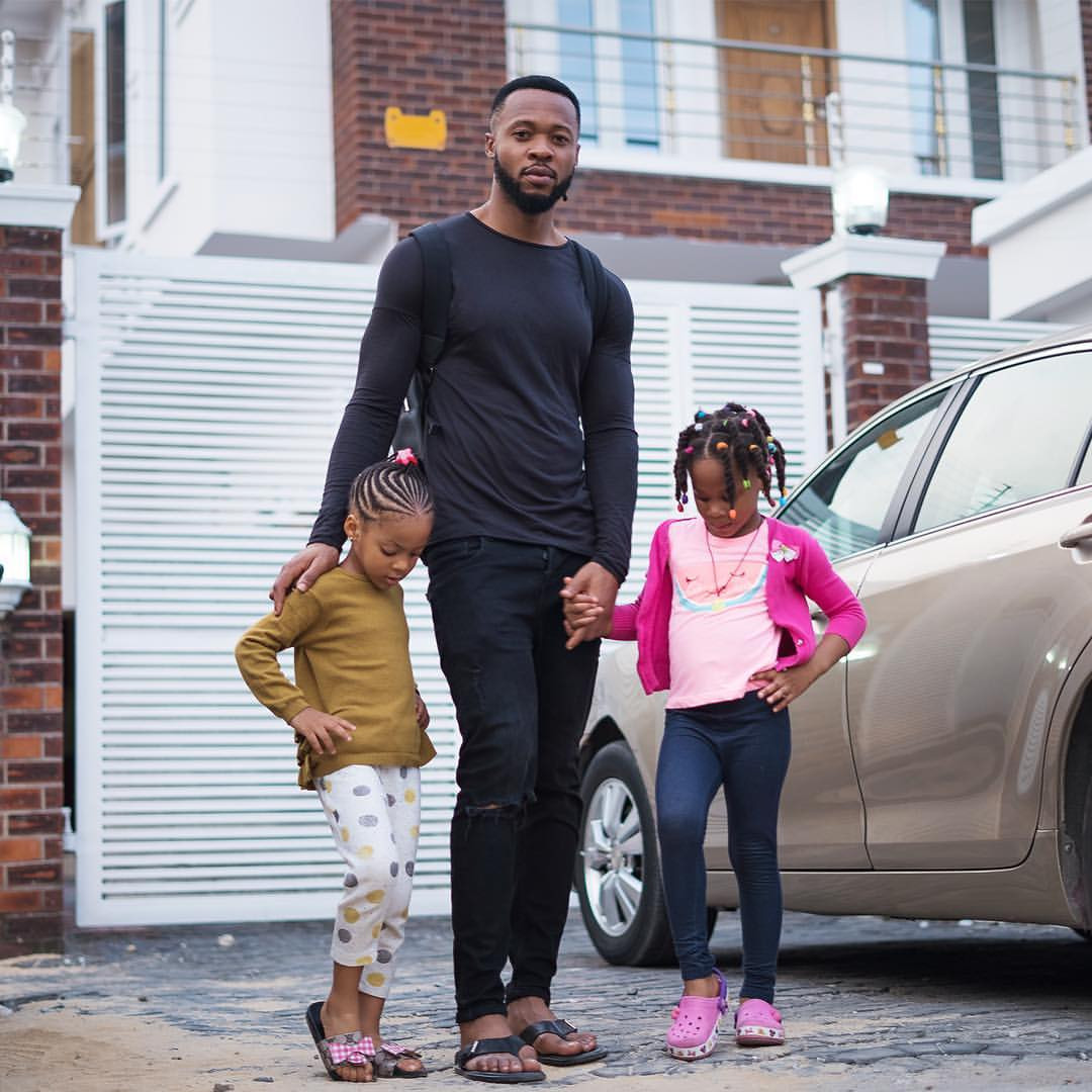 [Photos]: Awww! Flavor releases adorable new photos of his daughters