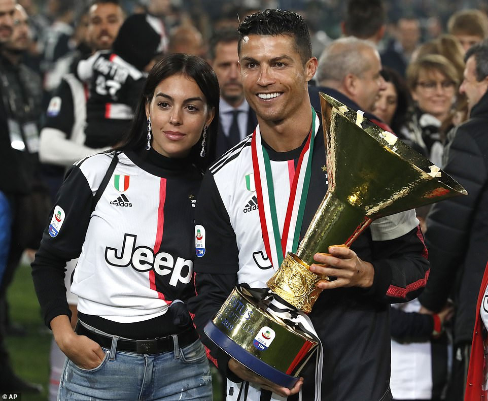 [Photos]: Cristiano Ronaldo receives award for best player in Italy