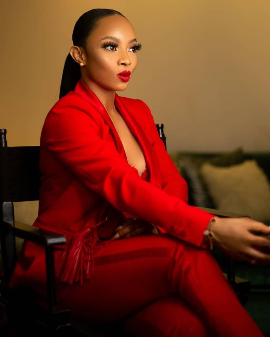 [Photos]: Toke Makinwa slays in red suit