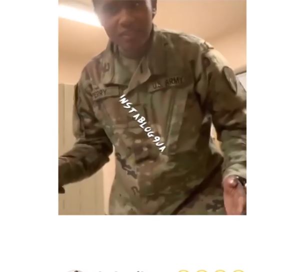 Soldier Confuse Colleague with Pidgin