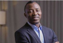 Omoyele Sowore reportedly sent home by #EndSars protesters (video)