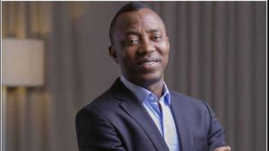 Omoyele Sowore reportedly sent home by #EndSars protesters (video)