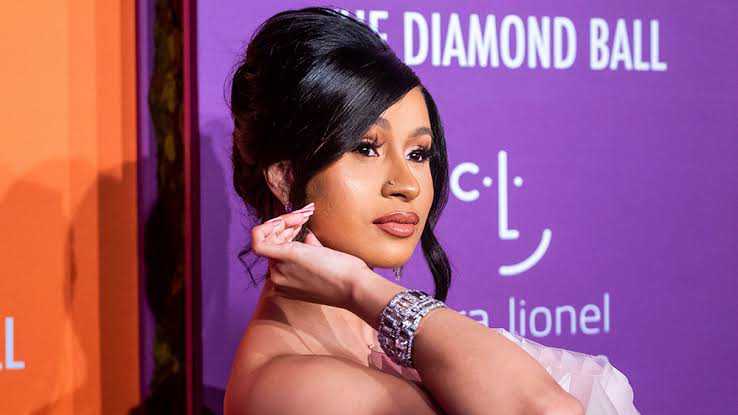 ”What’s going on?” – Cardi B shows concern for Nigerians amid #ENDSARS protest