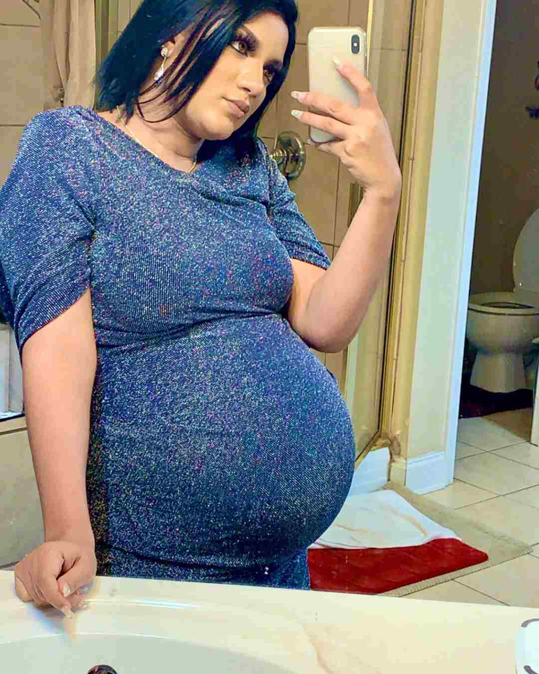 Photo of her baby bump