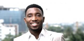 Singer Timi Dakolo Surprises Lady At Her Home