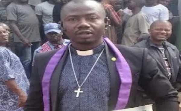 Lawyer Storms Court Dressed As Reverend Father