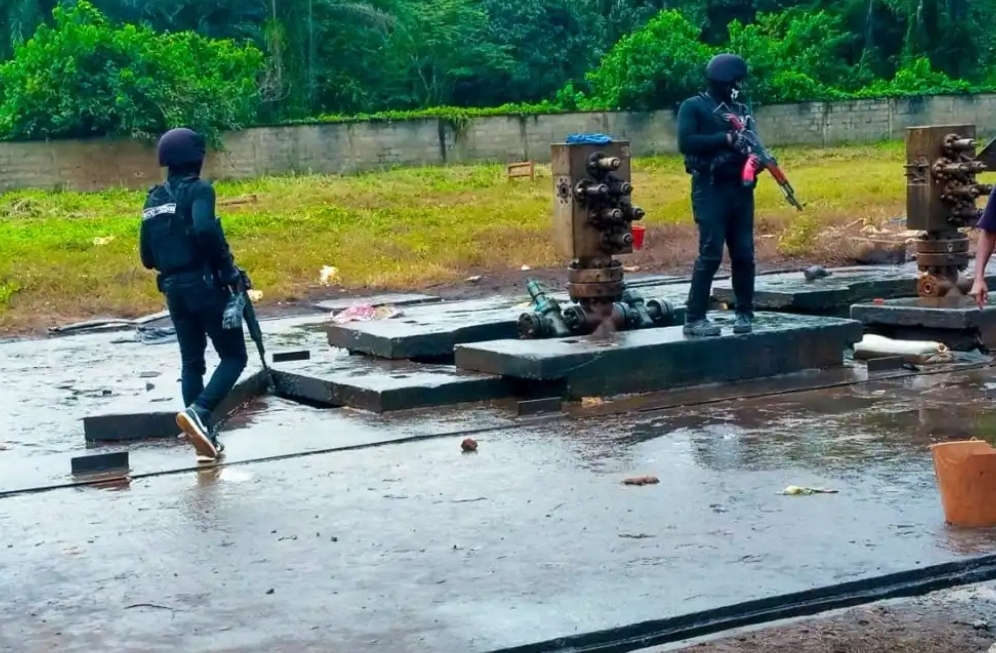NSCDC Intercepts Stolen Crude In Imo, Sets Product On Fire 